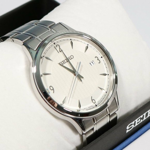 Seiko Classic White Steel Classic 40mm Watch - Picture 1 of 4